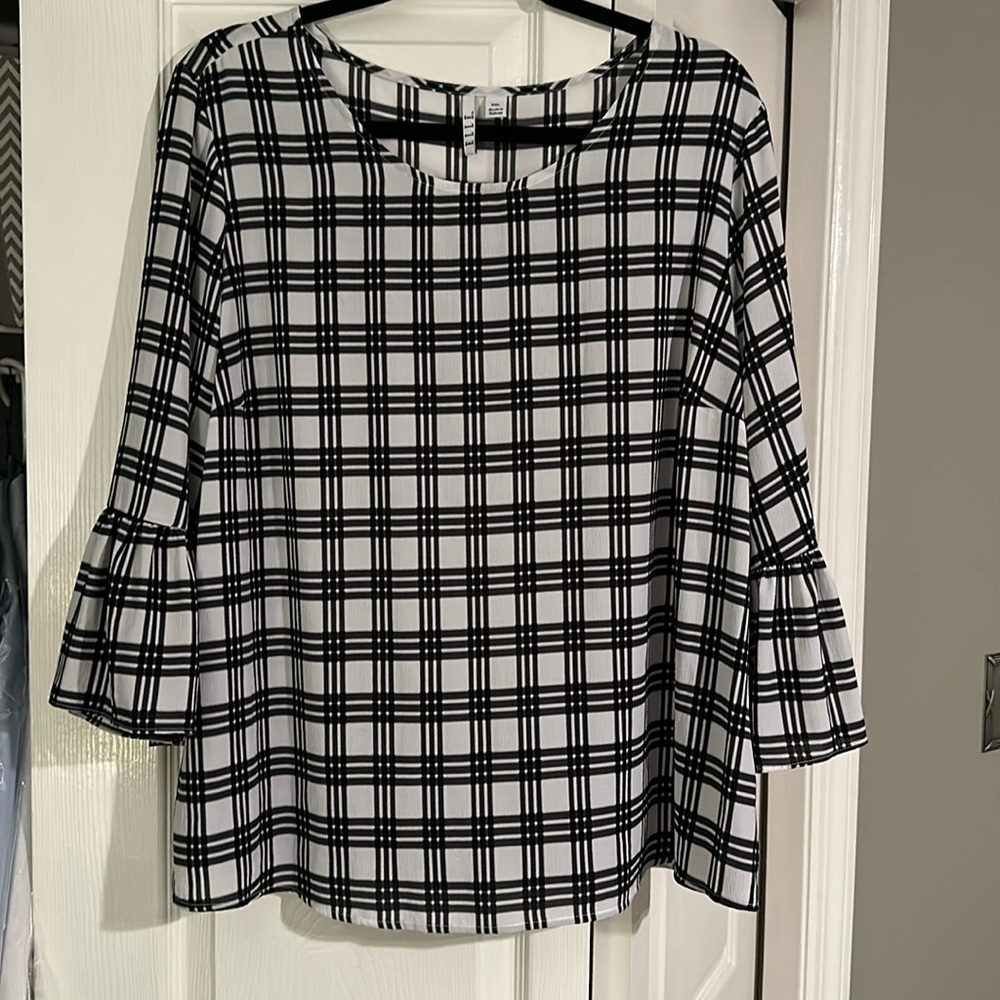 Elle 3/4 length top